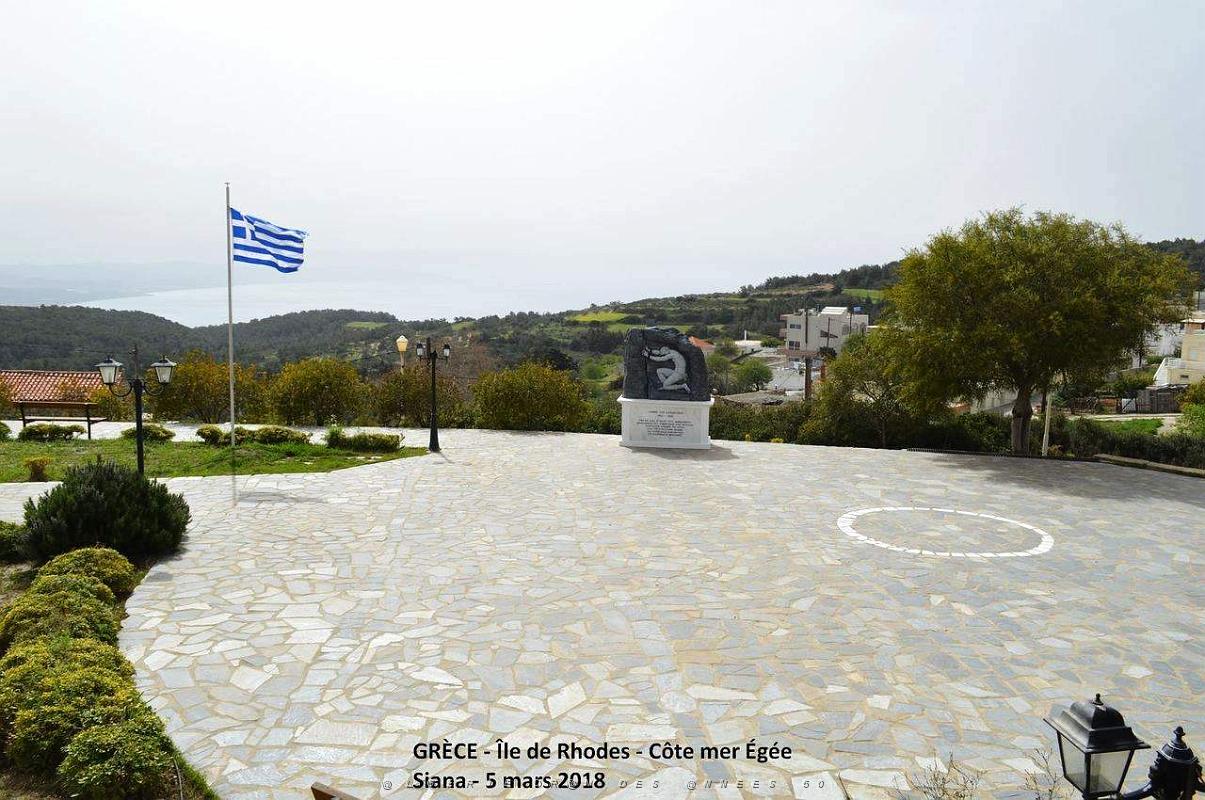 025- Tour de l'ile de Rhodes.JPG